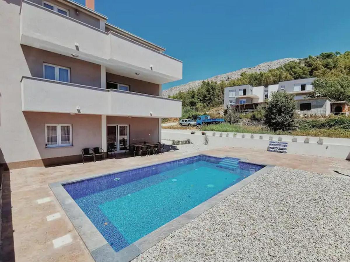 Holiday Home J&D No 2 Подстрана Екстериор снимка